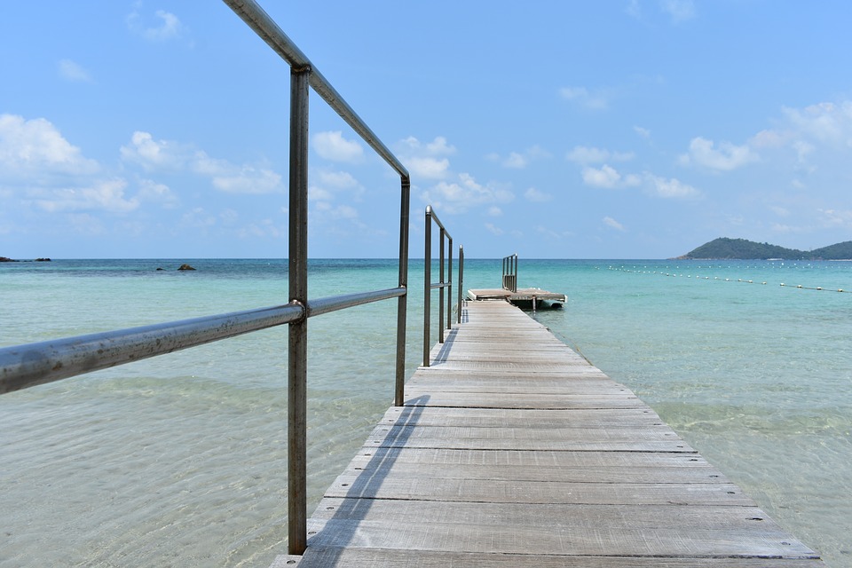 Koh Samet and August perfect climate